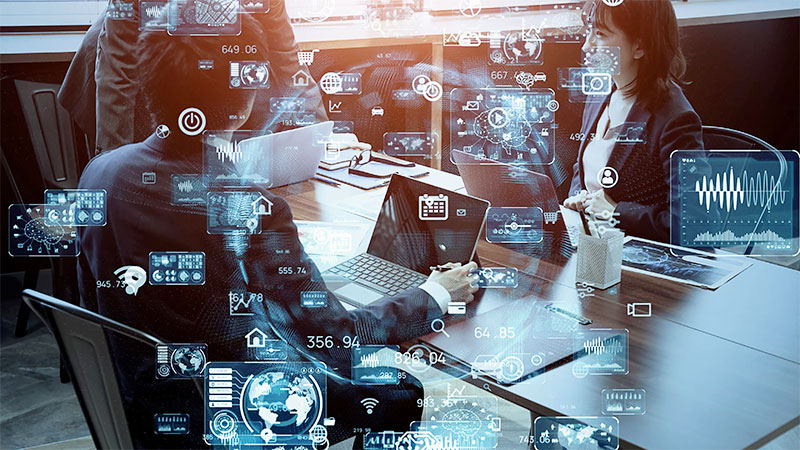 DX人材とは？ 職種や必要なスキル、育成や採用まで解説