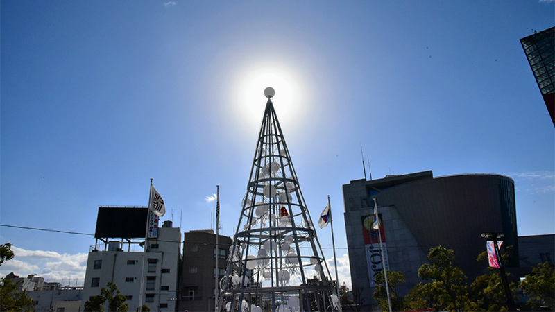 ハロー効果とは【わかりやすい例】人事評価への影響や対策とピグマリオン効果との違い